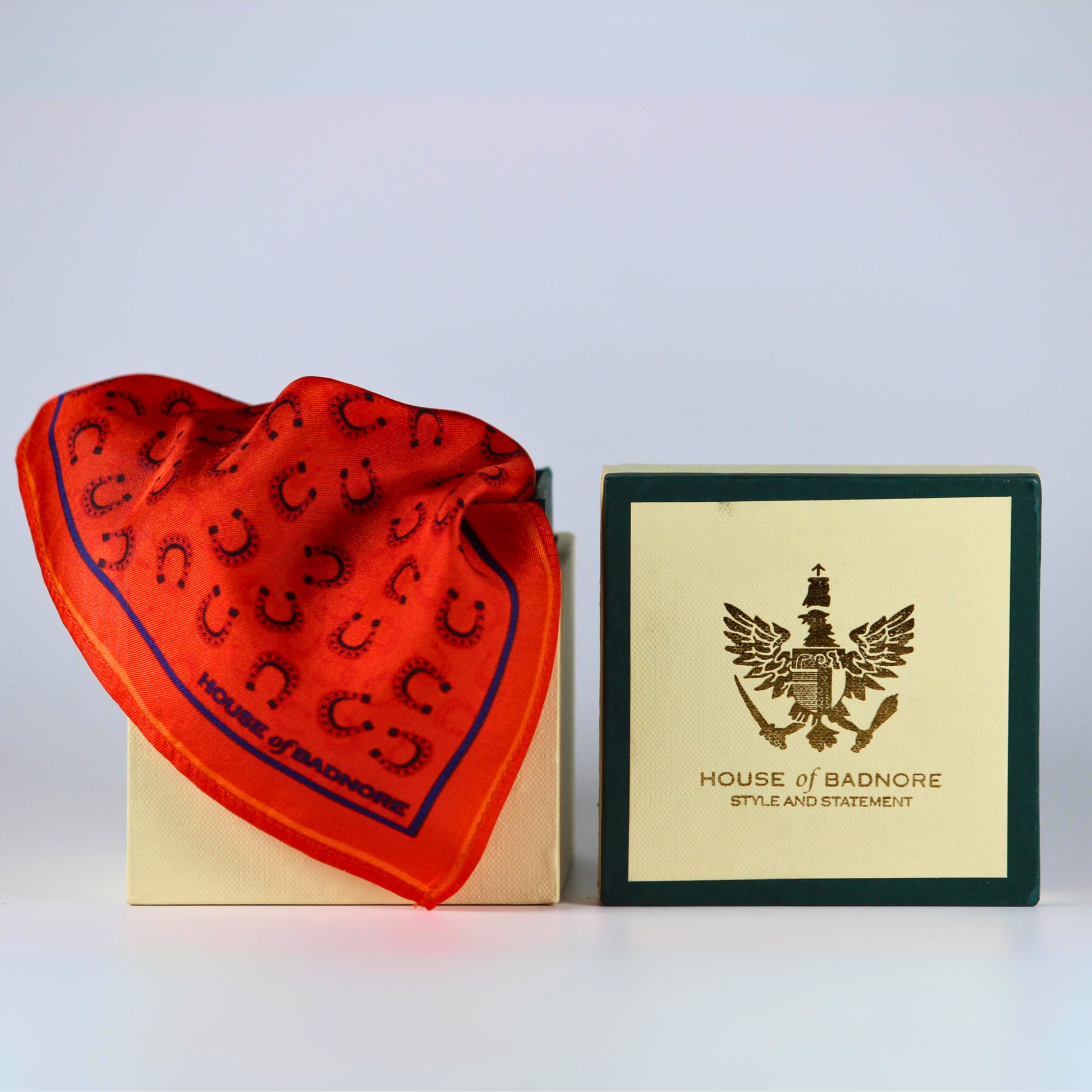 Horseshoe Pocket Square